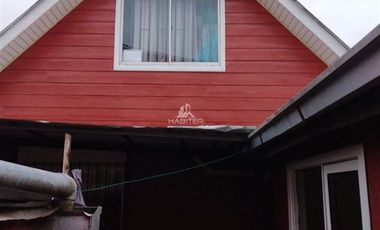 Casa en Venta en Villa Las Azaleas, cercana a la Virgen de Padre Las Casas y a la Avenida Villa Alegre