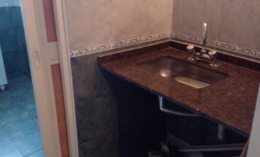 local con 4 oficinas