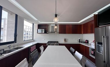 Renta lujoso Pent house amueblado en Juriquilla