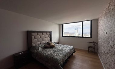 Renta lujoso Pent house amueblado en Juriquilla