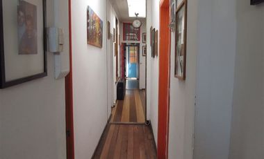 Casa Venta 8 dormitorios, apta residencial Agua Santa, Viña