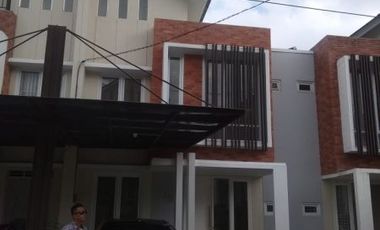 Rumah Design modern dan elite dengan View Alam di Cimahi