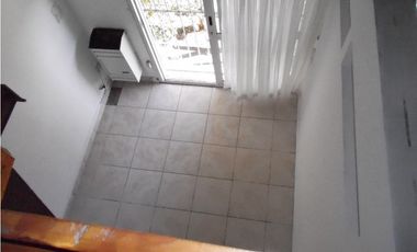 Duplex de 2 ambientes con altillo- Santa Mónica