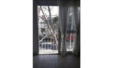 Duplex de 2 ambientes con altillo- Santa Mónica