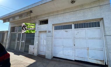 En Venta | Importante Propiedad con Local, Camara Frigorifica, Horno Indrustrial y Entrada para Vehiculos en Barrio San Jose, Moreno