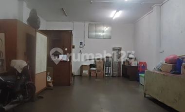 Dijual Rumah Sekaligus Ruko di Jalan Utama Astana Anyar Bandung