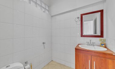 oficina en arriendo en antiguo country. Cod A121133017