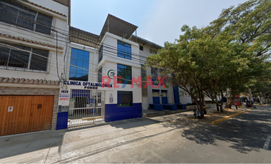Ideal para empresarios e inversionistas en la Av. San Martín, a pasos de la Av. Grau.

🌟 ¡Oportunidad única en el corazón de Piura! Este terreno de