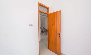 Rumah SHM 2 Lt Siap Huni 5 Menit ke Gerbang Tol Margonda 3 J-39938