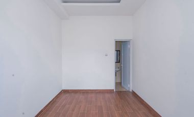 Rumah SHM 2 Lt Siap Huni 5 Menit ke Gerbang Tol Margonda 3 J-39938