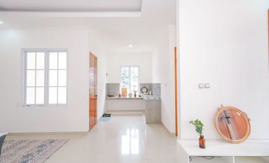 Rumah SHM 2 Lt Siap Huni 5 Menit ke Gerbang Tol Margonda 3 J-39938