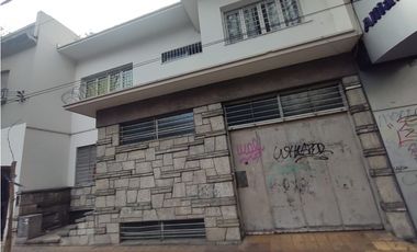 CASA CALLE MONTEVIDEO