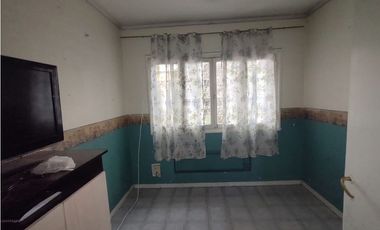 CASA CALLE MONTEVIDEO