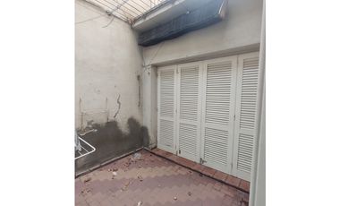 CASA CALLE MONTEVIDEO