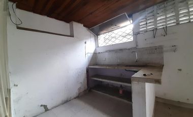 SE VENDE CASA EN BARRIO ALTICO