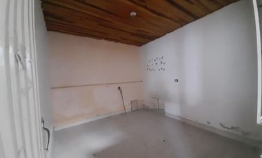 SE VENDE CASA EN BARRIO ALTICO