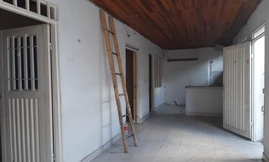SE VENDE CASA EN BARRIO ALTICO