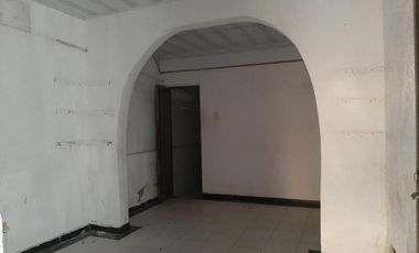 SE VENDE CASA EN BARRIO ALTICO