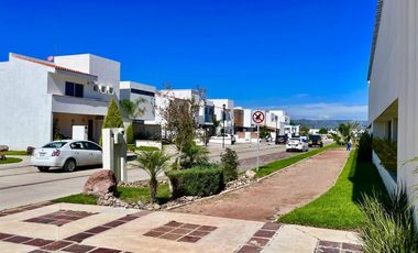 AL NORTE EN VIÑA ANTIGUA LOTES DE 140 M2 200 M2 E IRREGULARES