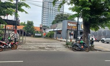 DISEWAKAN TEMPAT USAHA LOKASI SANGAT STRATEGIS DI UTAN KAYU RAYA - JAKARTA TIMUR