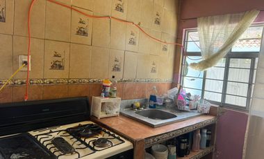 Se vende casa muy bien ubicada