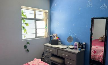 Se vende casa muy bien ubicada