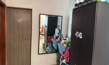 Se vende casa muy bien ubicada