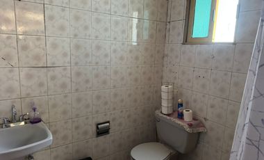 Se vende casa muy bien ubicada