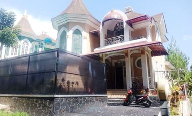 Sewa Villa di Kota Bunga Little Venice Puncak