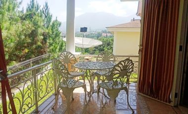 Sewa Villa di Kota Bunga Little Venice Puncak