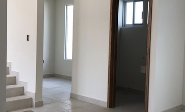 Hermosa casa en venta de 3 recamara y opción a cuarta