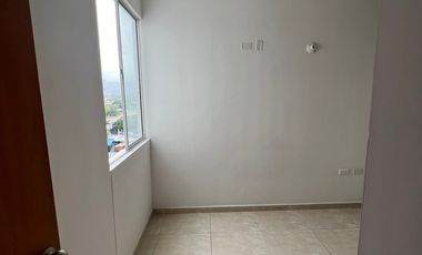 apartamento en arriendo en prados del este. Cod A11042