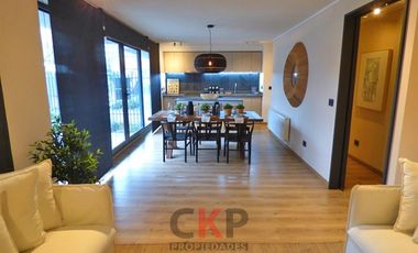 Duplex de 4 dormitorios y vista Norte con jardín privado