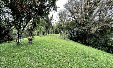 Se Vende Hermoso Terreno en Zona Alta de Altos del Maria