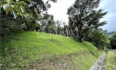 Se Vende Hermoso Terreno en Zona Alta de Altos del Maria