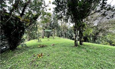 Se Vende Hermoso Terreno en Zona Alta de Altos del Maria