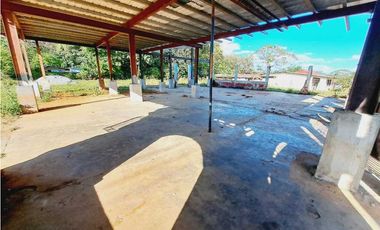 VENTA DE LOTE COMERCIAL CERCANO A TODO