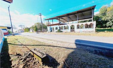 VENTA DE LOTE COMERCIAL CERCANO A TODO