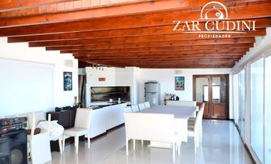 VENTA CASA PINAMAR NORTE - 9 AMBIENTES