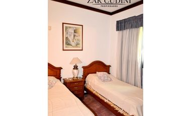 VENTA CASA PINAMAR NORTE - 9 AMBIENTES