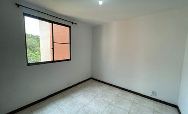 apartamento en arriendo en ciudad jardín. Cod A3047