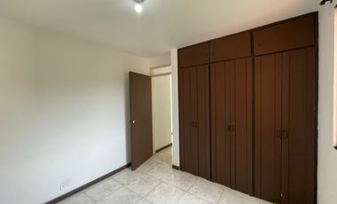 apartamento en arriendo en ciudad jardín. Cod A3047