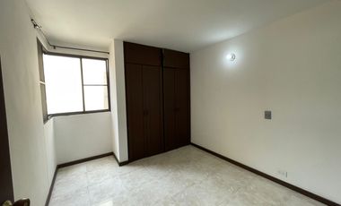 apartamento en arriendo en ciudad jardín. Cod A3047