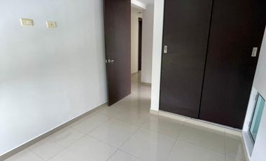 apartamento en arriendo en la floresta. Cod A5019