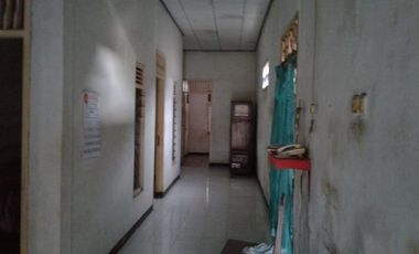 Rumah Pinggir jalan Raya Gondang Sine, Kedungbanteng, Gondang, Kabupaten Sragen, Jawa Tengah, cocok untuk usaha