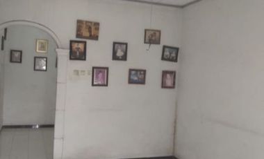 Rumah Pinggir jalan Raya Gondang Sine, Kedungbanteng, Gondang, Kabupaten Sragen, Jawa Tengah, cocok untuk usaha