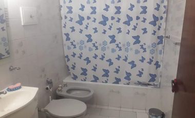 Venta de casa 3 ambientes Villa Luzuriaga