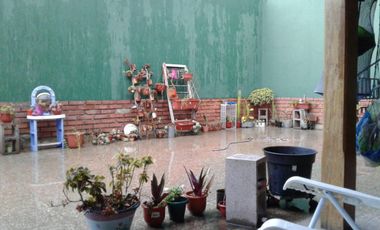 Venta de casa 3 ambientes Villa Luzuriaga
