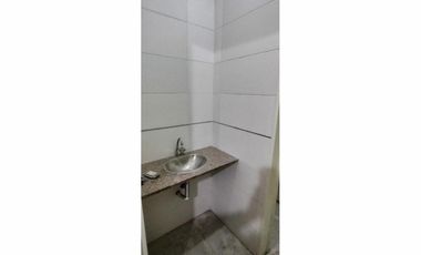 LOCAL DE 33 M² A ESTRENAR EN CENTRO DE SAN JUSTO