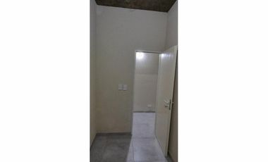 LOCAL DE 33 M² A ESTRENAR EN CENTRO DE SAN JUSTO